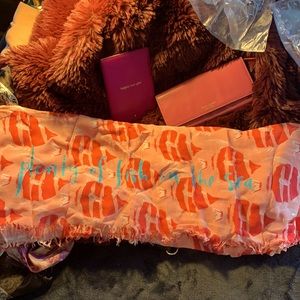 Plenty of fish in sea, summer wrap